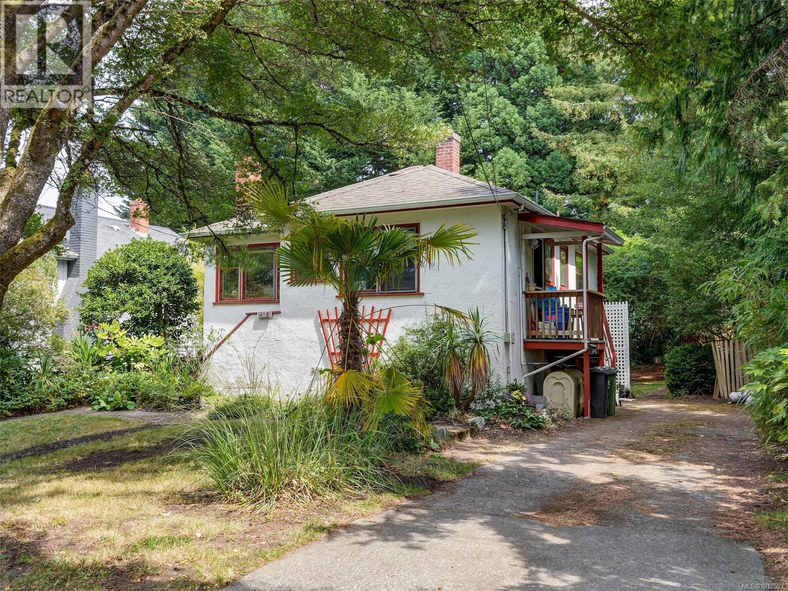  2561 Forbes Street, Victoria