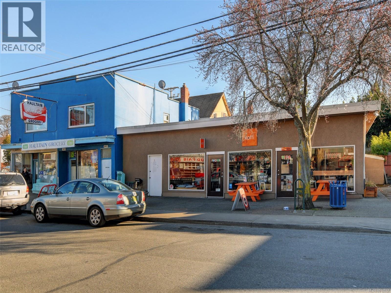 2561 Forbes Street, Victoria