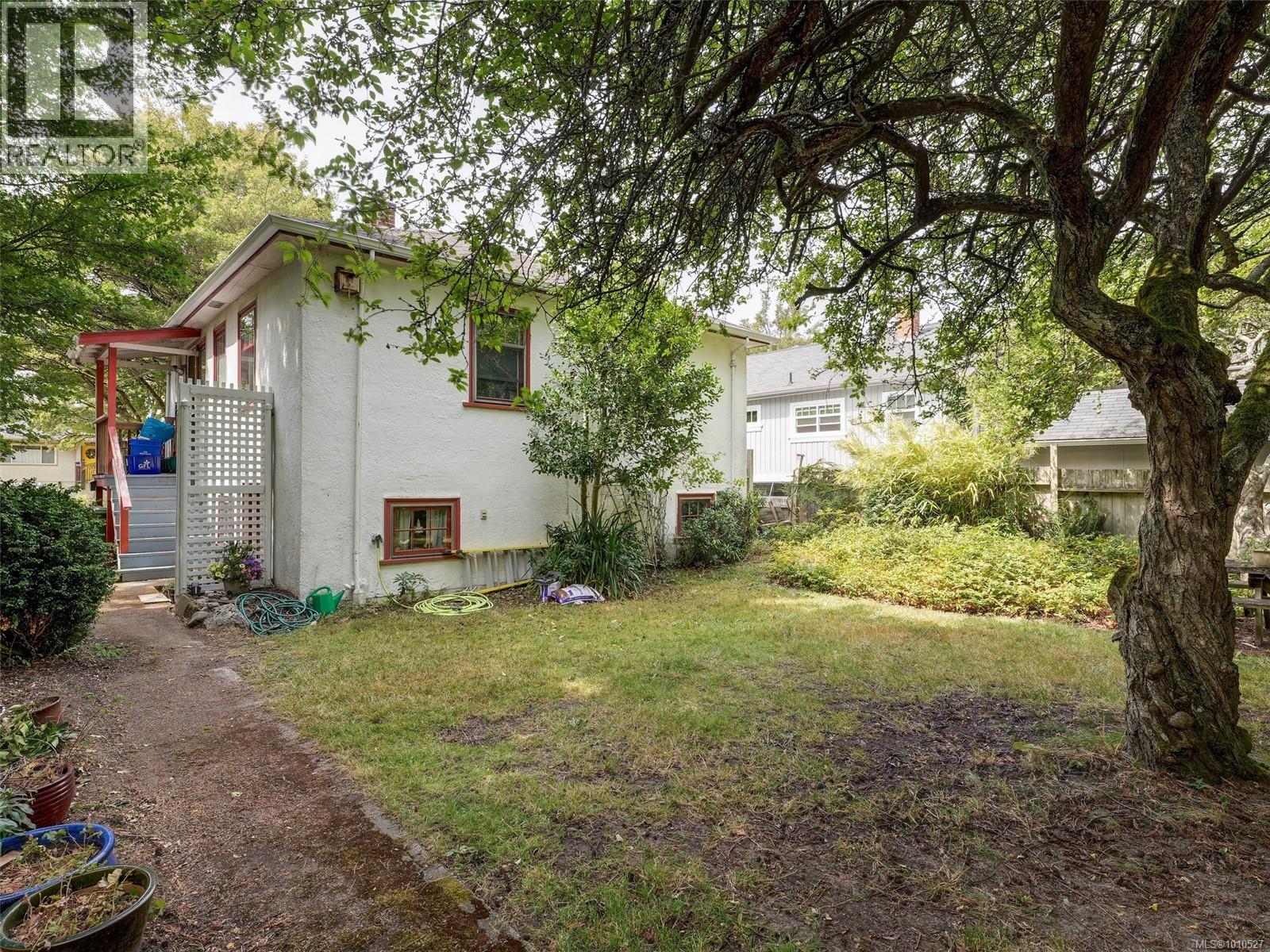  2561 Forbes Street, Victoria
