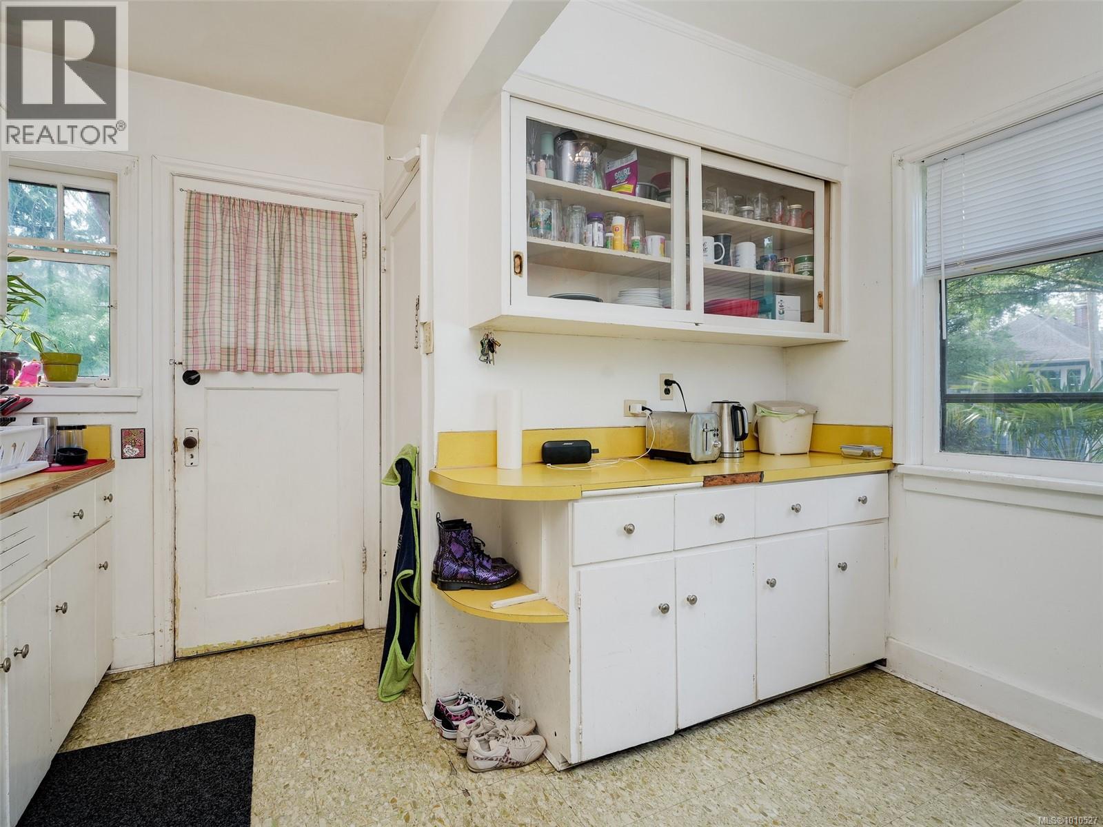  2561 Forbes Street, Victoria