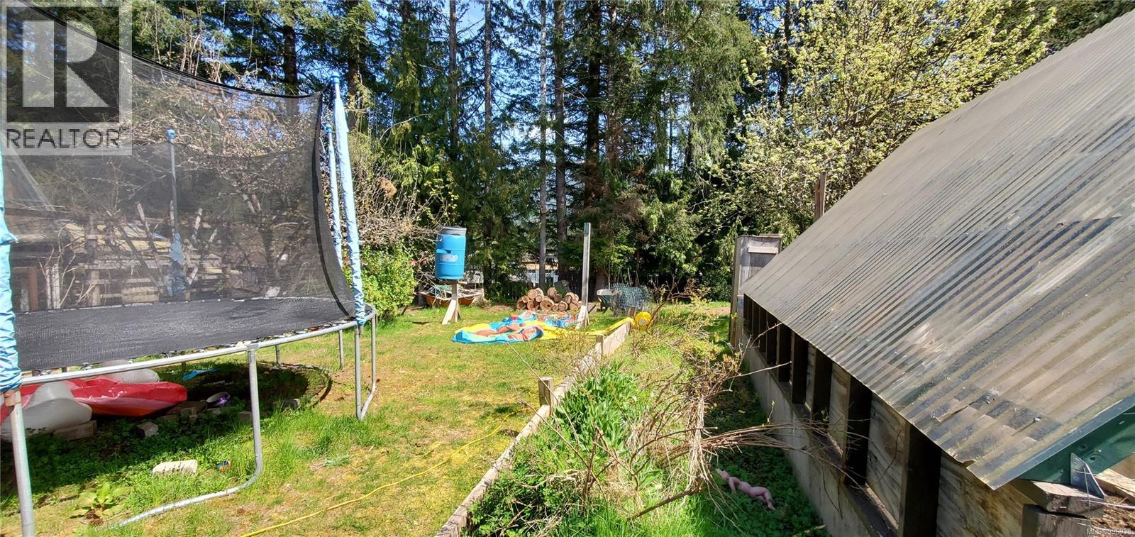 593 Dogwood Dr, Gold River