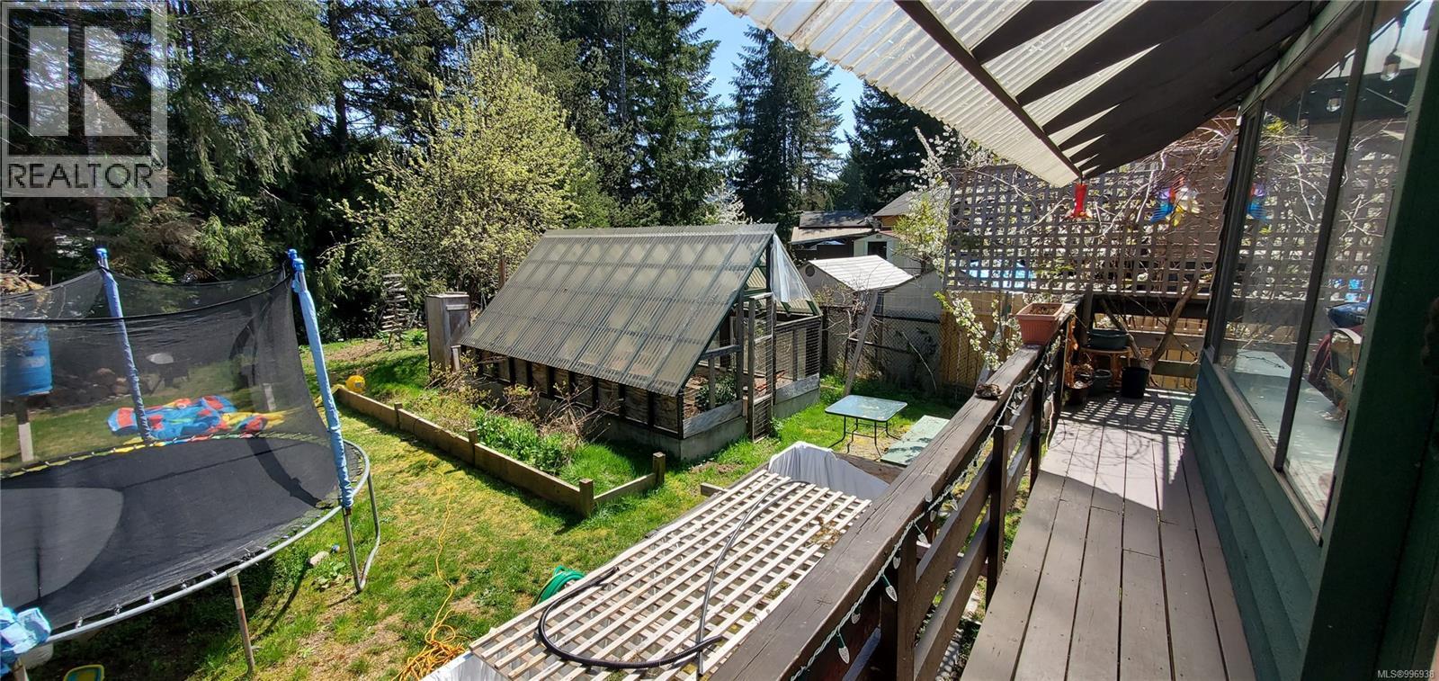 593 Dogwood Dr, Gold River