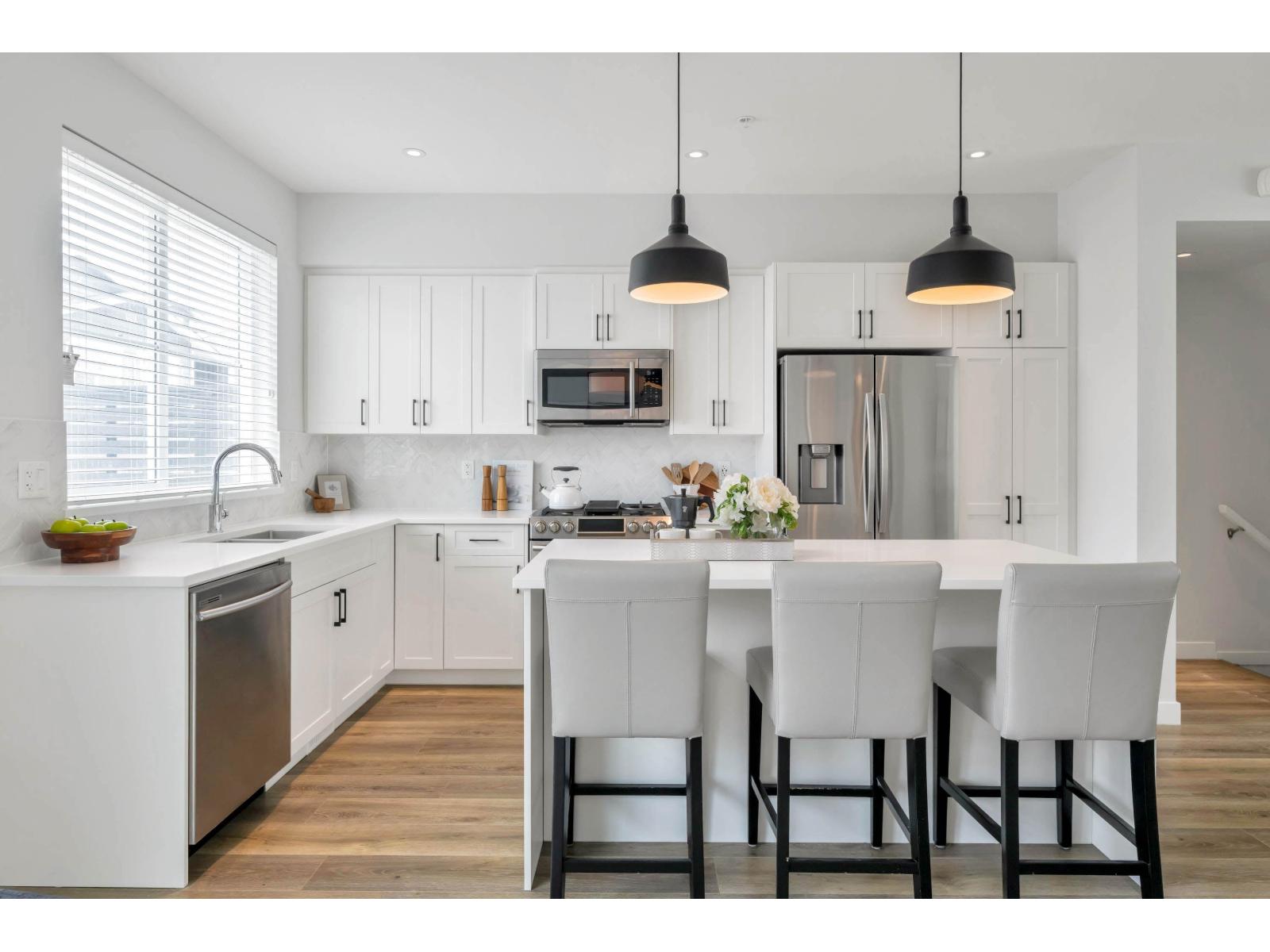 Photo 11 of 6 8371 202 B Street, Langley BC