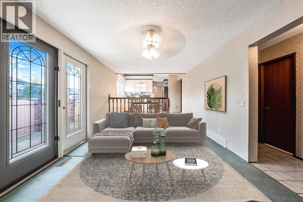 Single Family House for Sale in  Whiteridge Place NE Whitehorn Calgary 