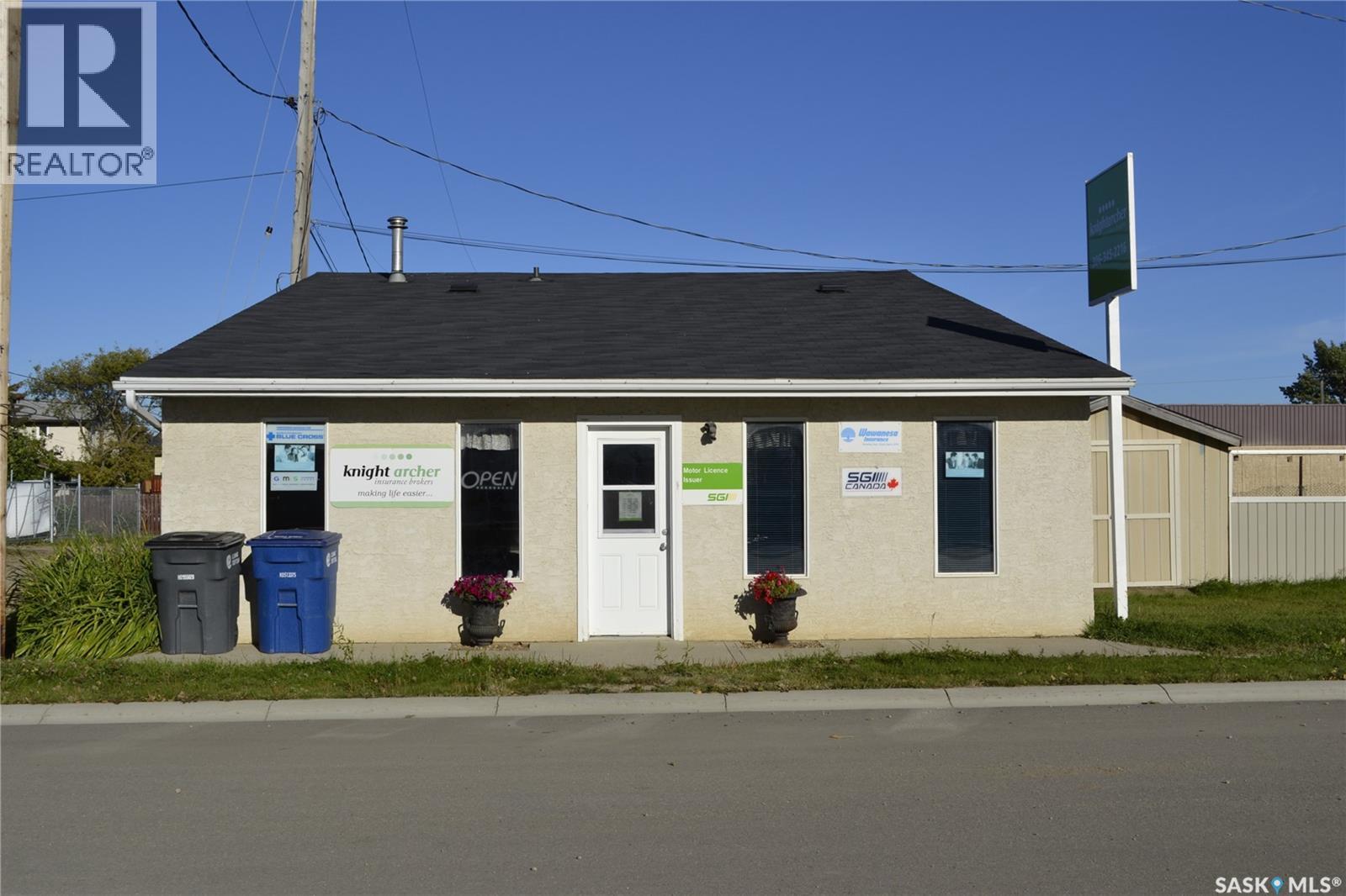 Photo 19 of 403 Elder Street, Pense SK