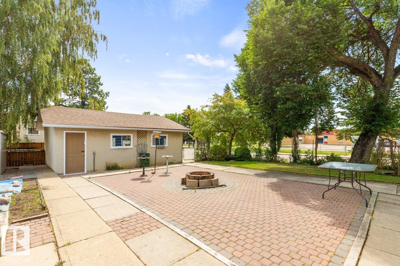 Photo 41 of 11103 34 St Nw, Edmonton AB
