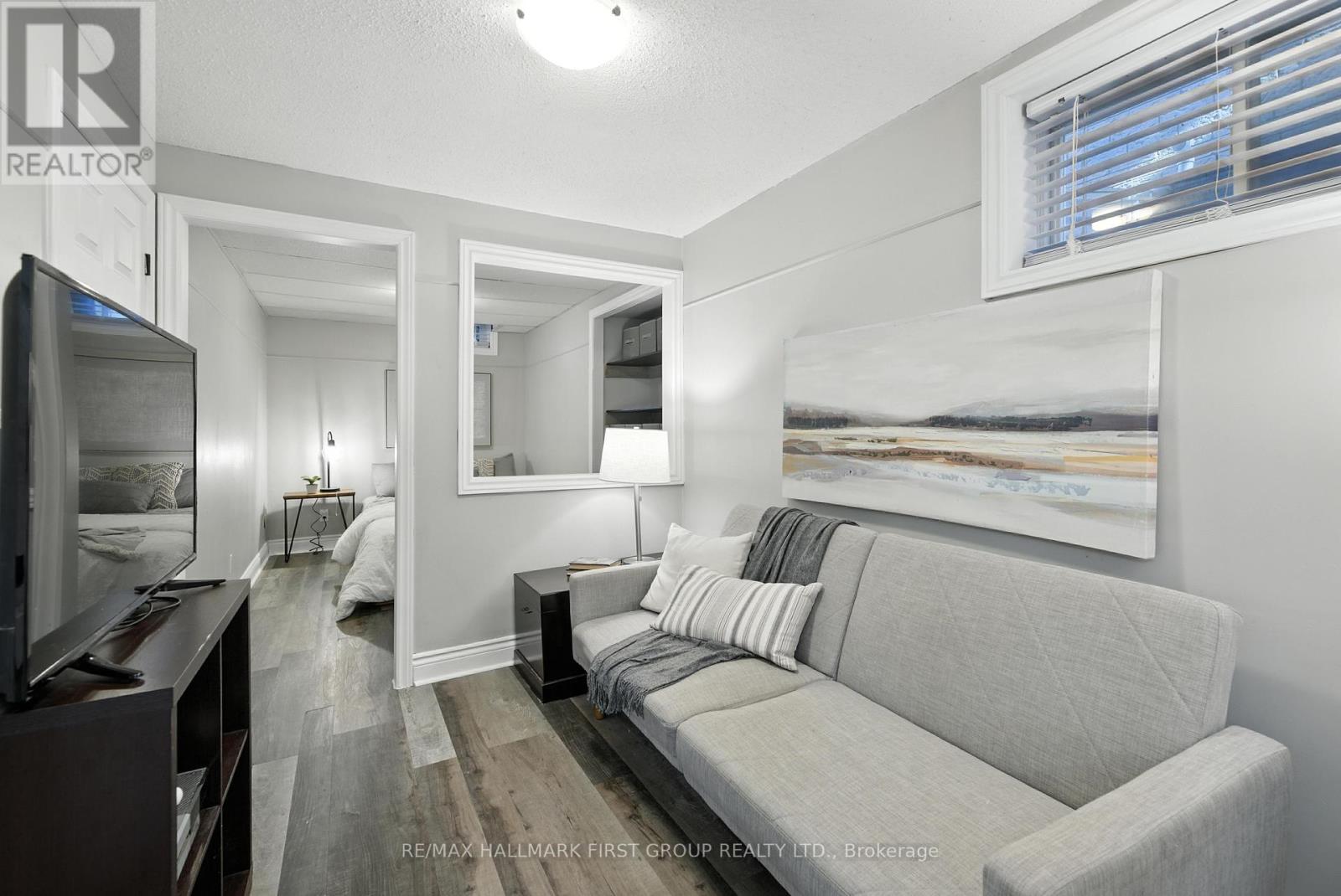 Photo 37 of 1509 Sturgeon Court, Pickering ON