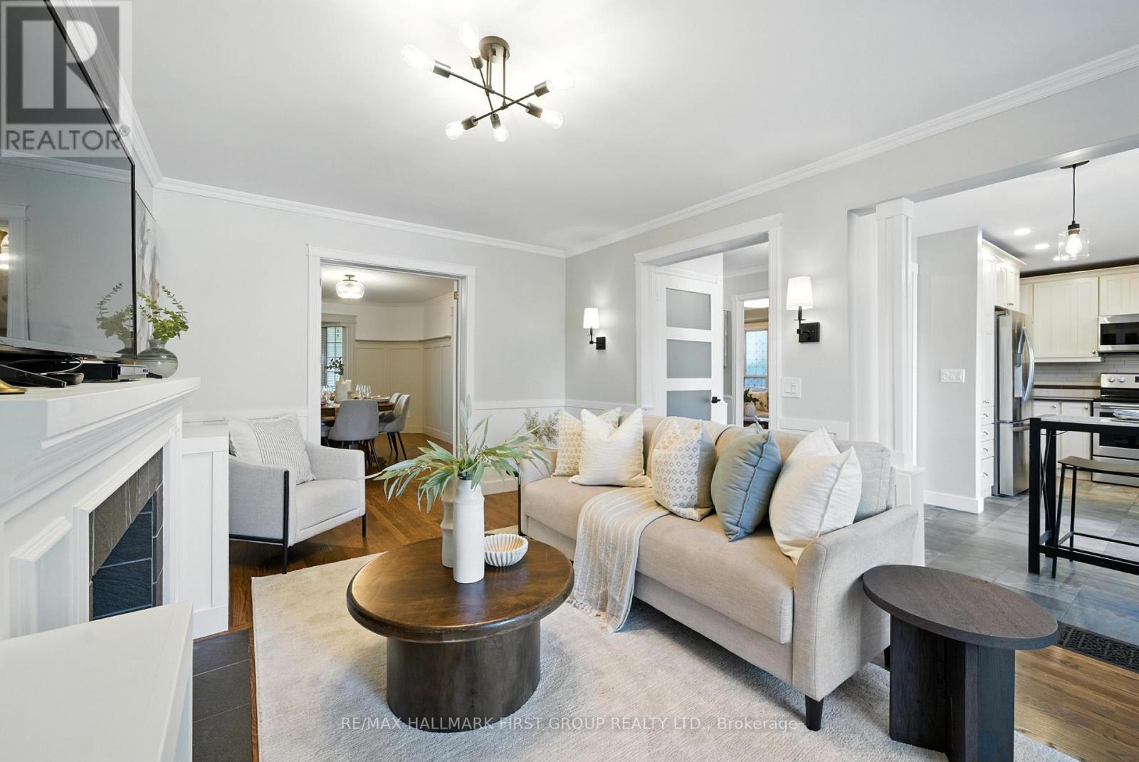 Photo 9 of 1509 Sturgeon Court, Pickering ON