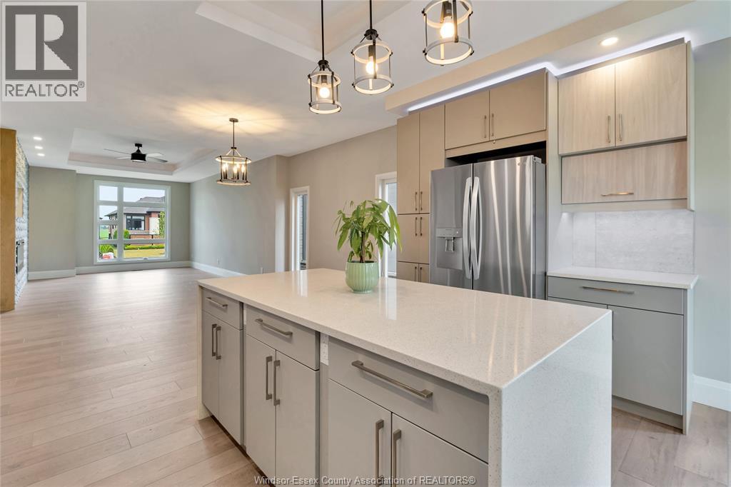 121 HAZEL CRESCENT - 13