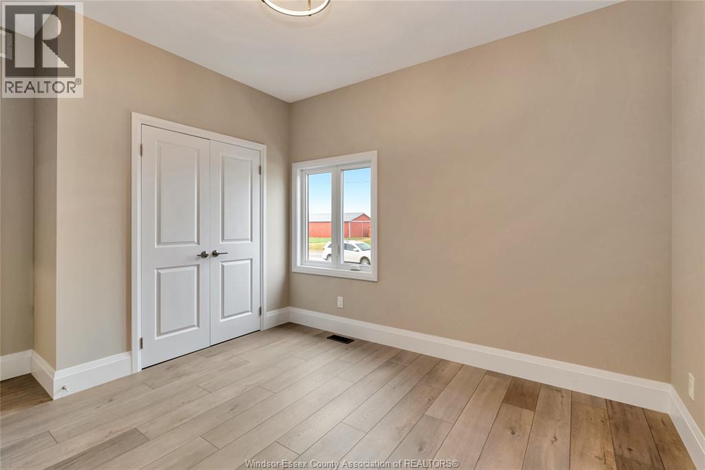 Photo 19 of 121 Hazel Crescent, Kingsville ON