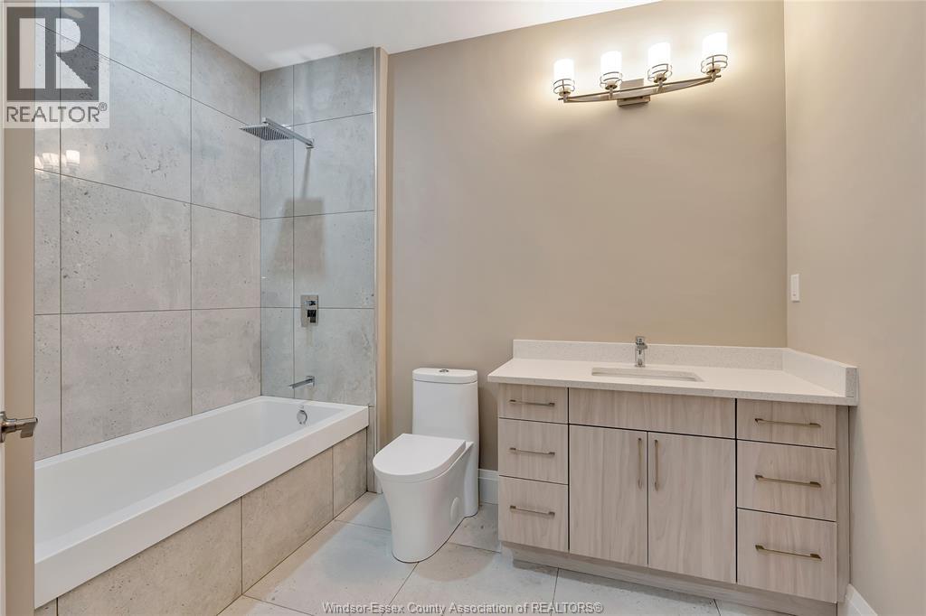 121 HAZEL CRESCENT - 20
