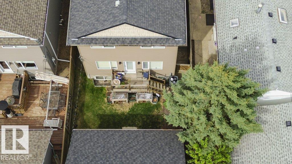 Photo 3 of 10511 76 St Nw, Edmonton AB