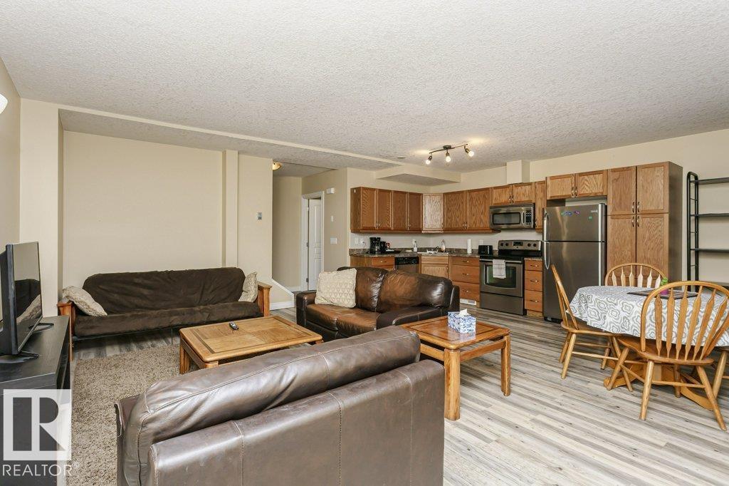 Photo 34 of 10511 76 St Nw, Edmonton AB
