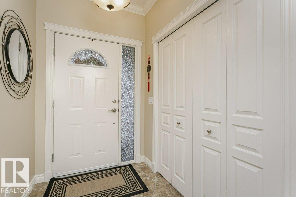 Photo 4 of 10511 76 St Nw, Edmonton AB