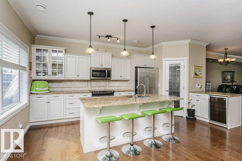 Photo 13 of 10511 76 St Nw, Edmonton AB
