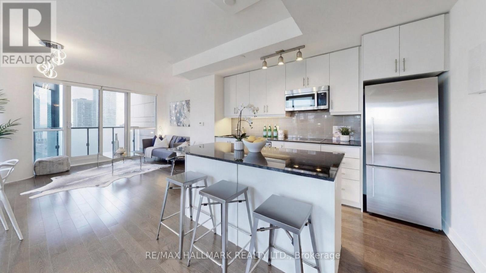 Photo 10 of 2106 1 The Esplanade Drive, Toronto ON