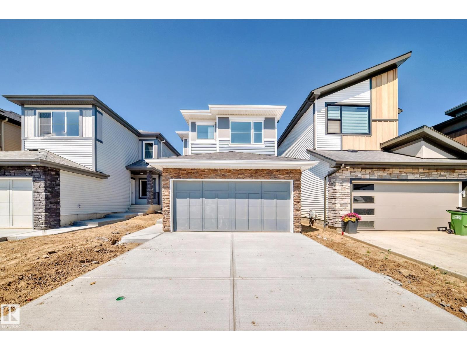 Photo 1 of 637 Kinglet Bv Nw, Edmonton AB