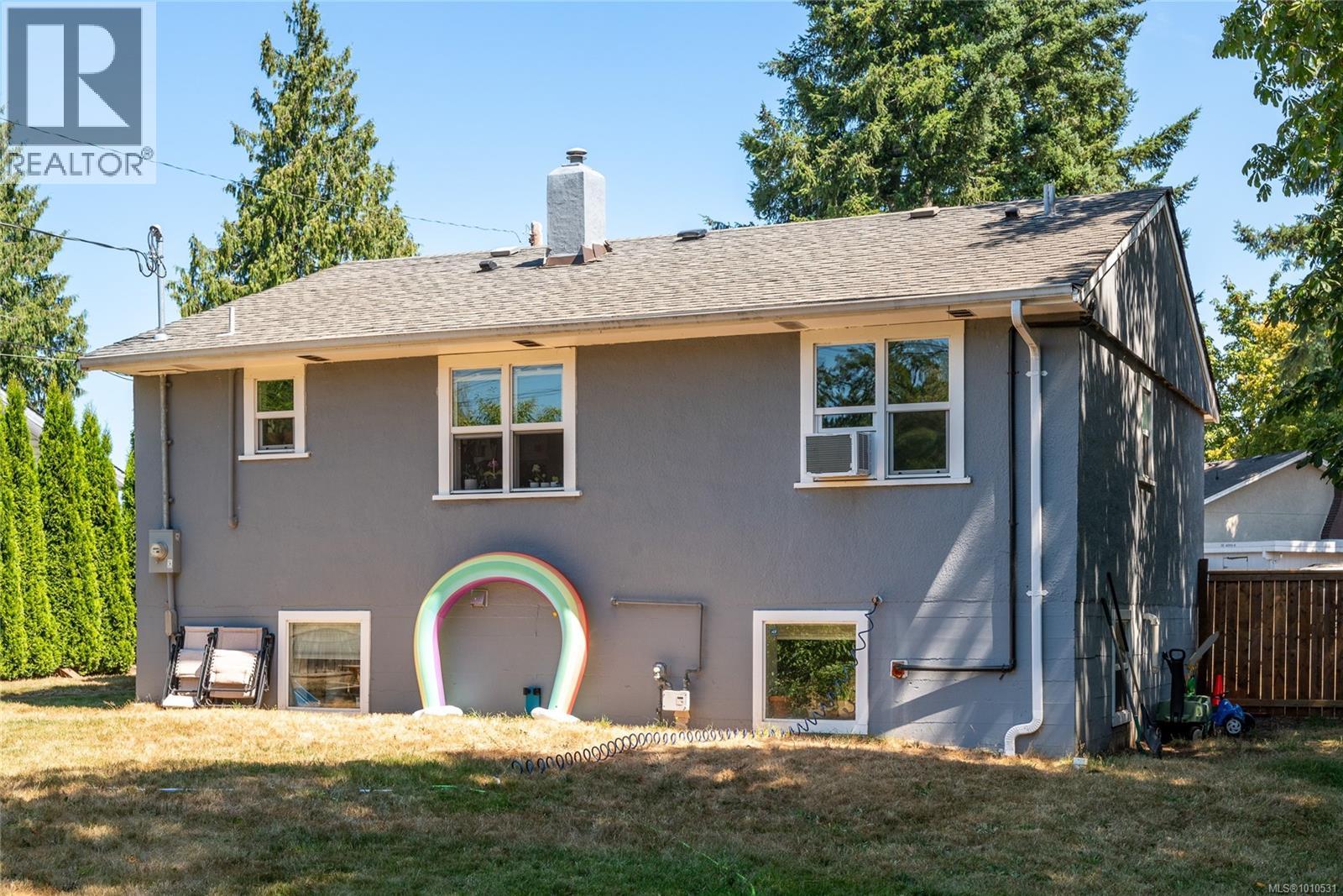 Photo 33 of 477 Watfield Ave, Nanaimo BC