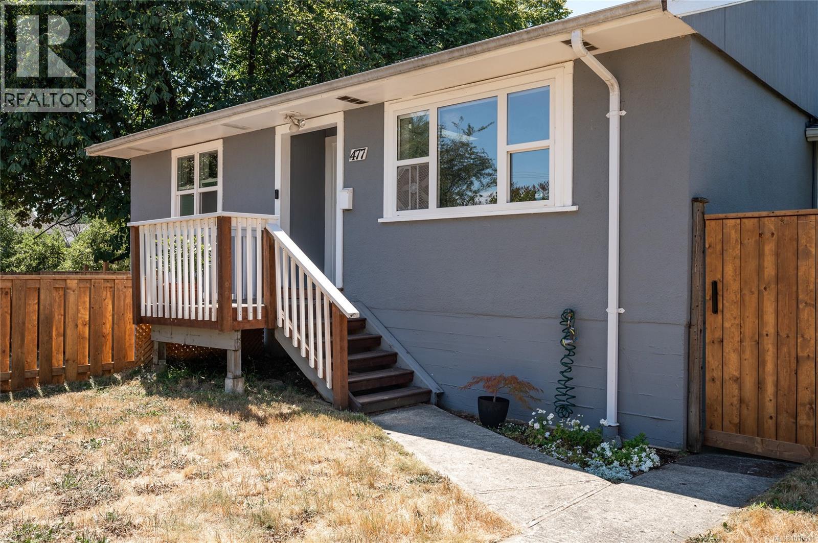 Photo 4 of 477 Watfield Ave, Nanaimo BC