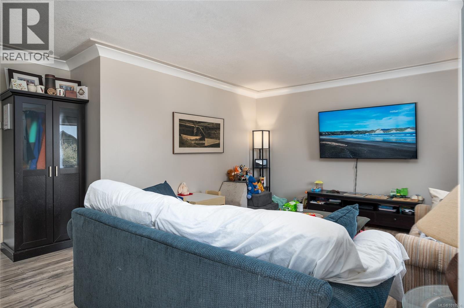 Photo 8 of 477 Watfield Ave, Nanaimo BC