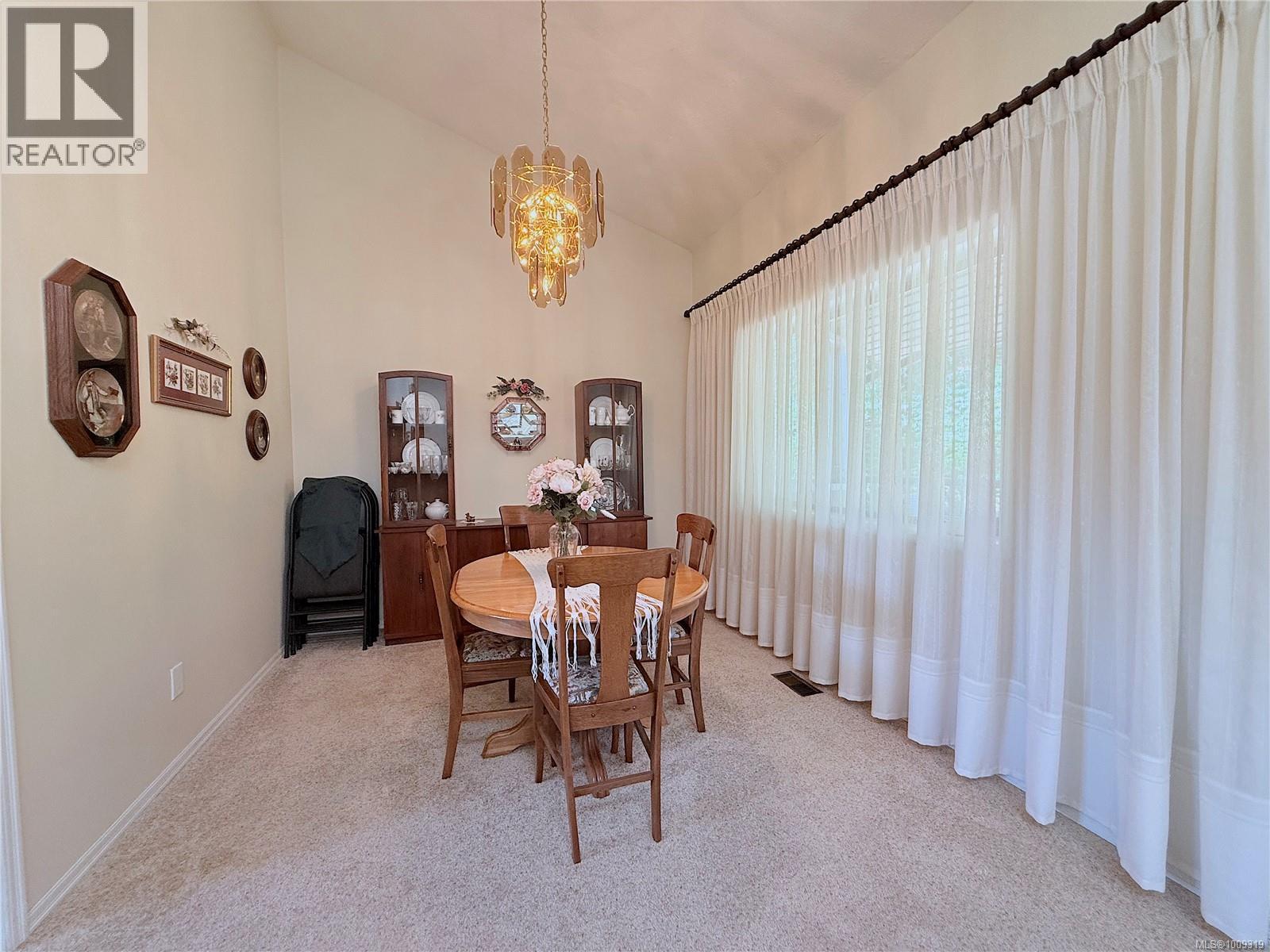 Photo 1 of 330 Cottonwood Dr, Campbell River BC