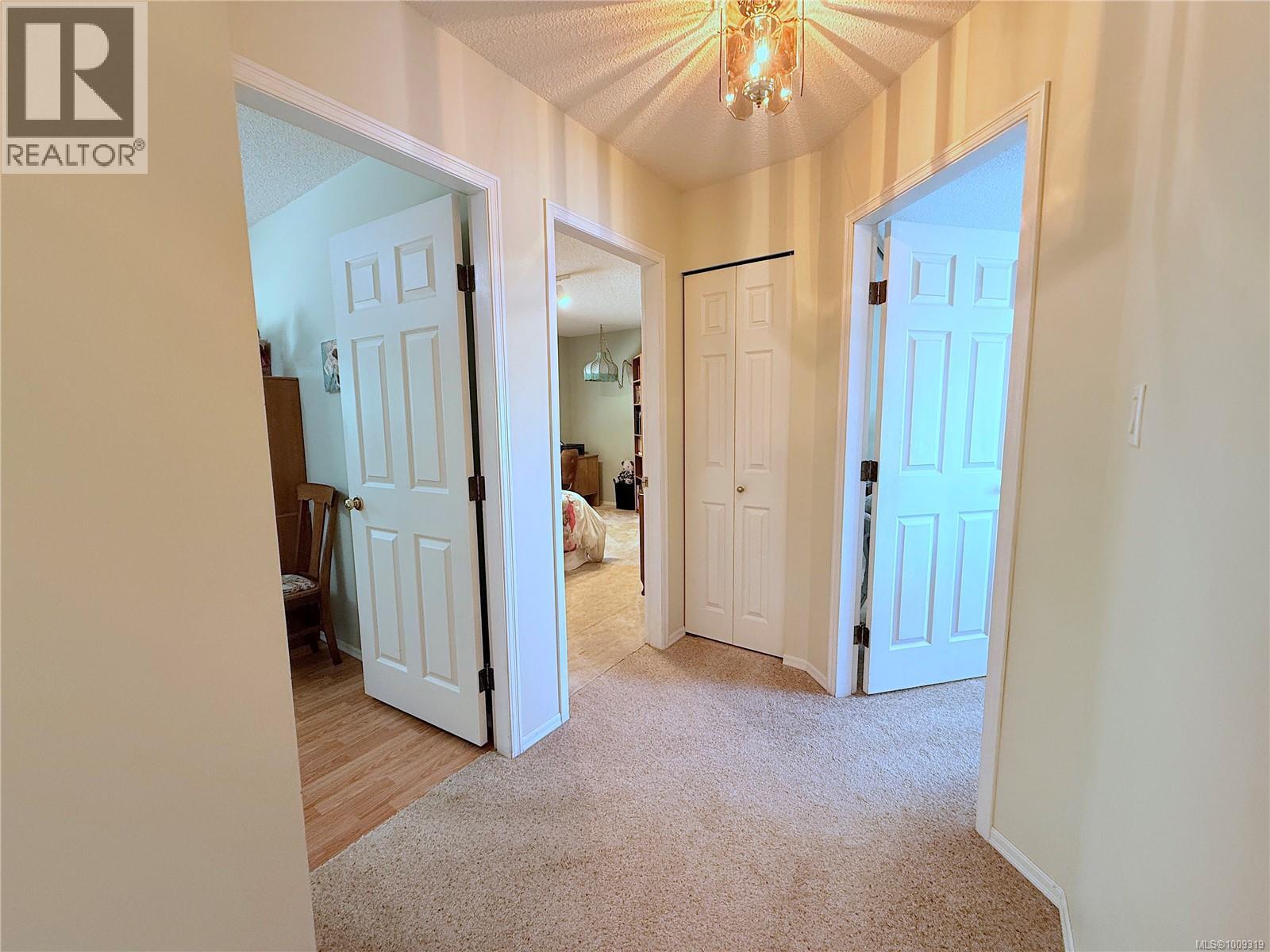 Photo 2 of 330 Cottonwood Dr, Campbell River BC