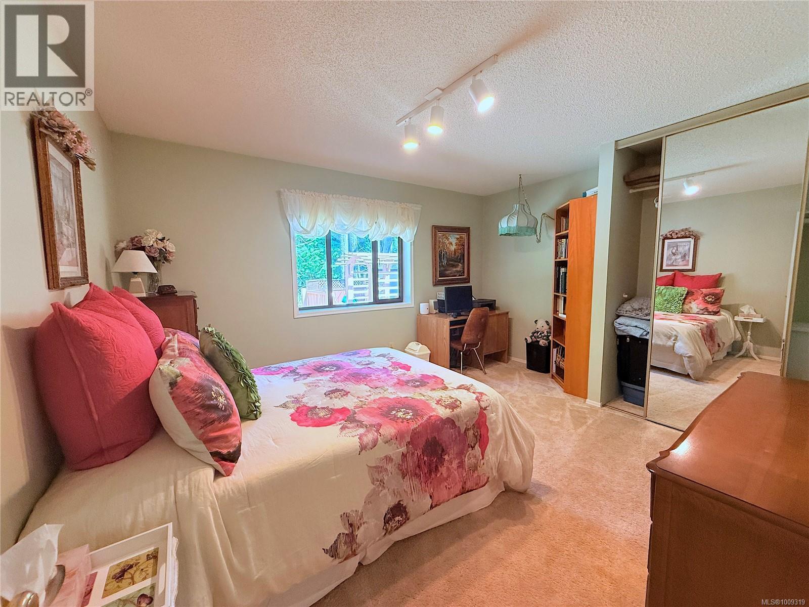 Photo 7 of 330 Cottonwood Dr, Campbell River BC