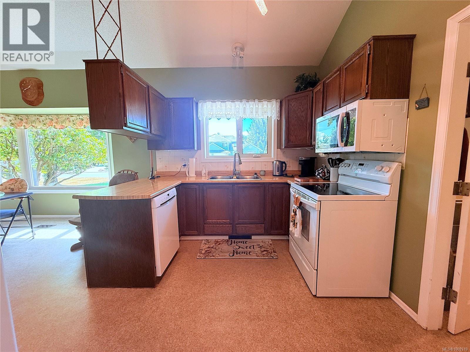 Photo 17 of 330 Cottonwood Dr, Campbell River BC