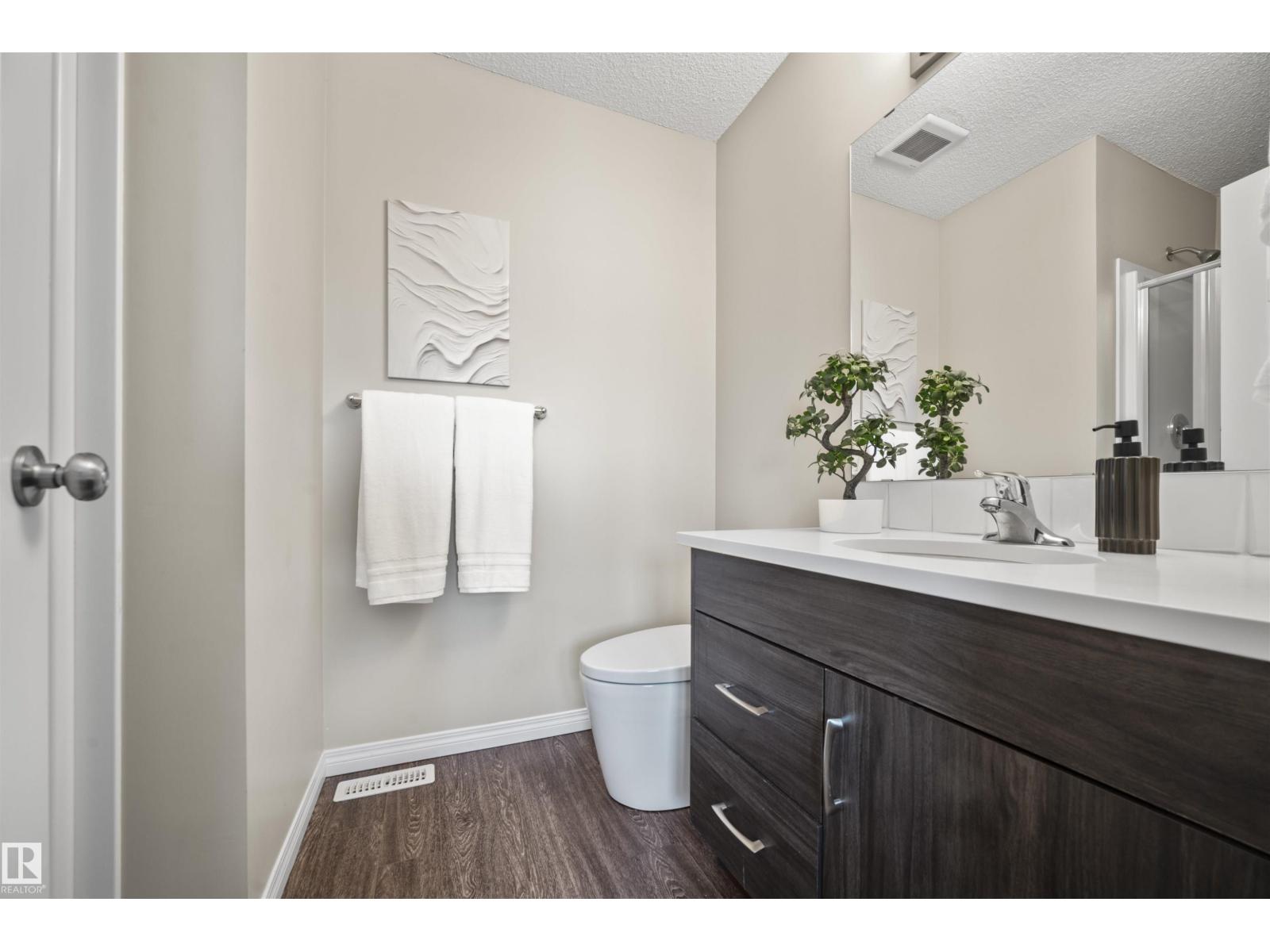 Photo 18 of 8149 Chappelle Wy Sw, Edmonton AB