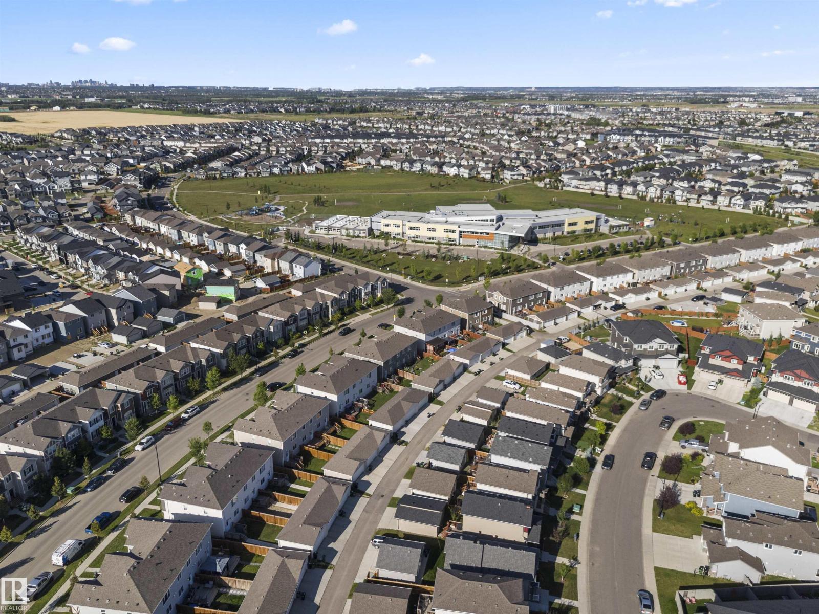 Photo 2 of 8149 Chappelle Wy Sw, Edmonton AB