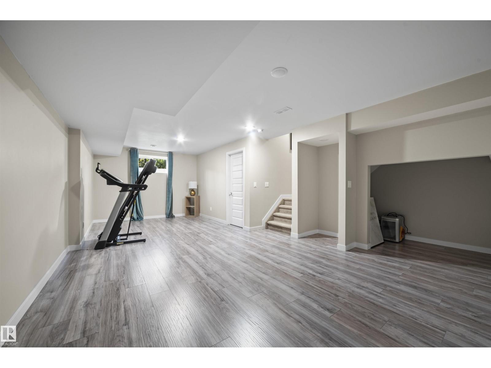 Photo 29 of 8149 Chappelle Wy Sw, Edmonton AB