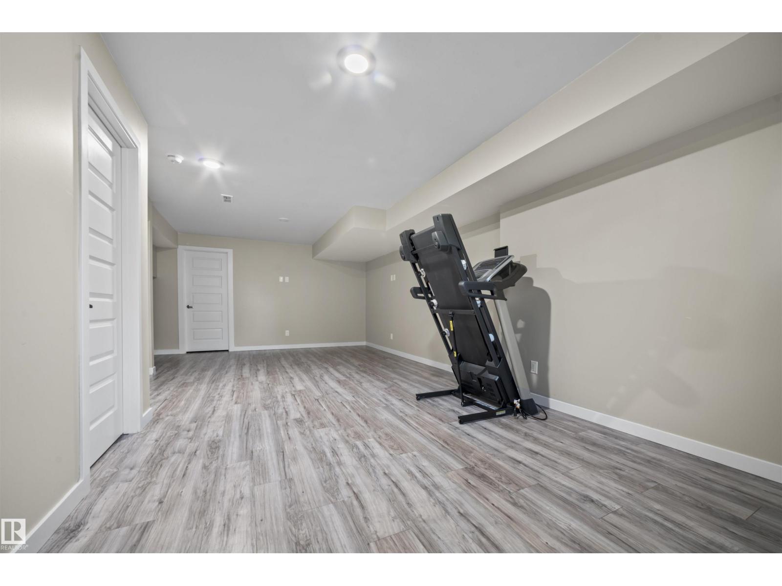 Photo 30 of 8149 Chappelle Wy Sw, Edmonton AB
