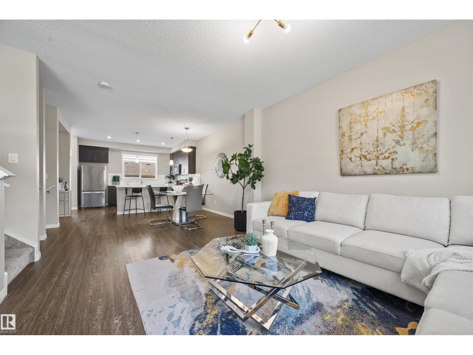 Photo 5 of 8149 Chappelle Wy Sw, Edmonton AB