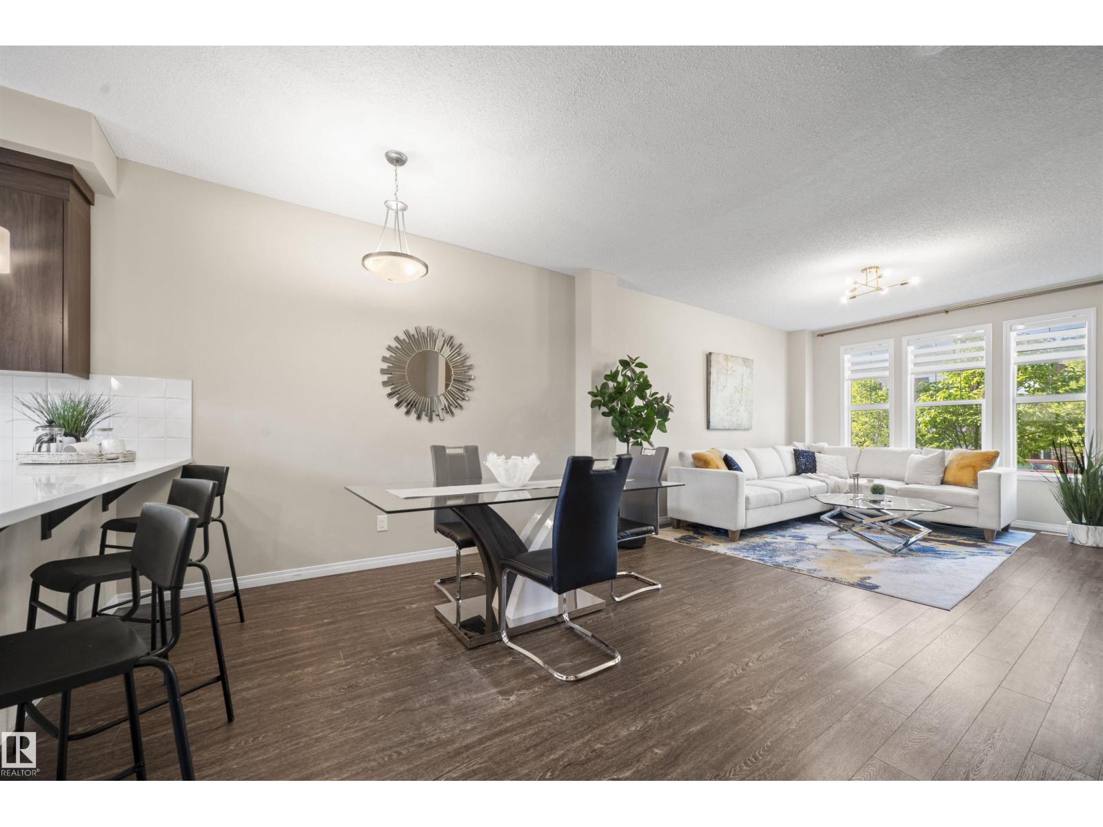 Photo 7 of 8149 Chappelle Wy Sw, Edmonton AB