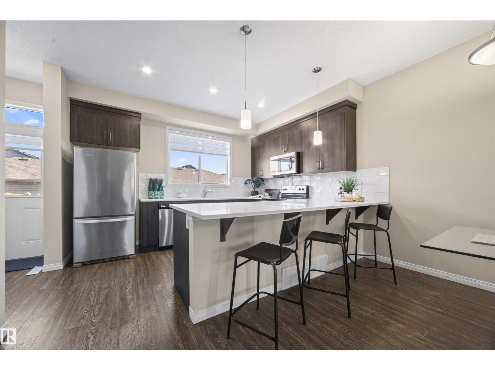 Photo 8 of 8149 Chappelle Wy Sw, Edmonton AB