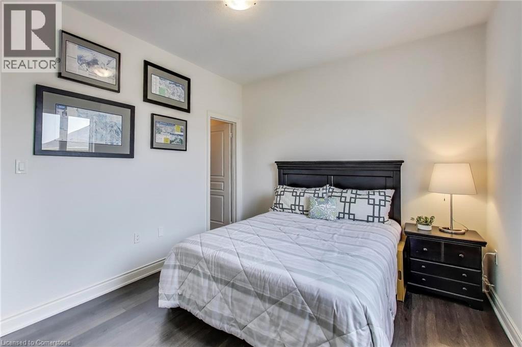 Photo 36 of 9 Skinner Road Road, Waterdown ON