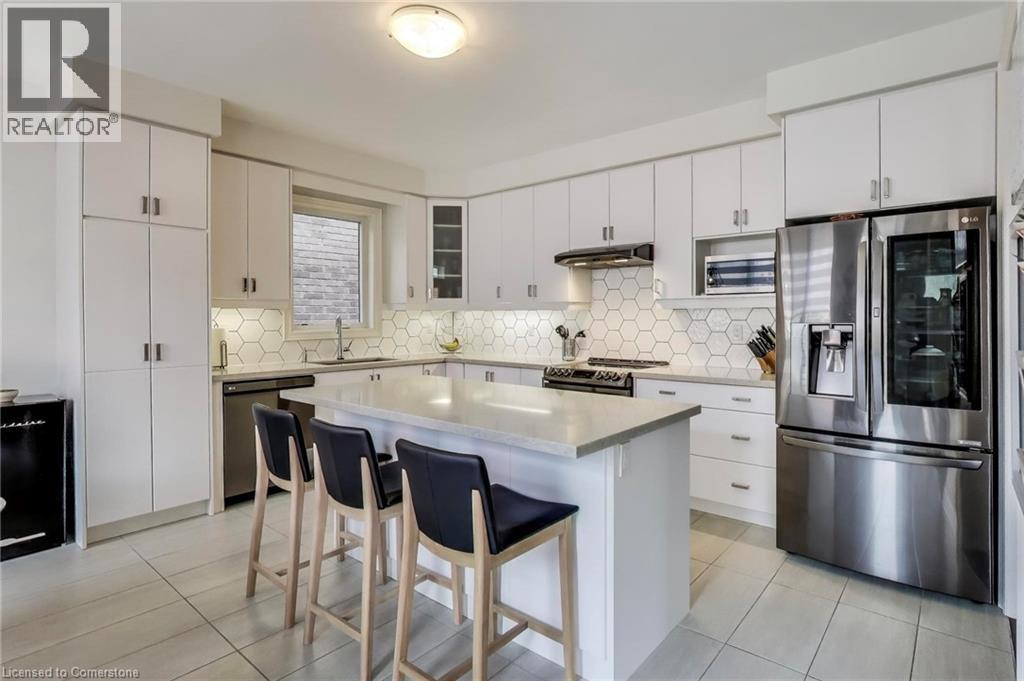 Photo 25 of 9 Skinner Road Road, Waterdown ON