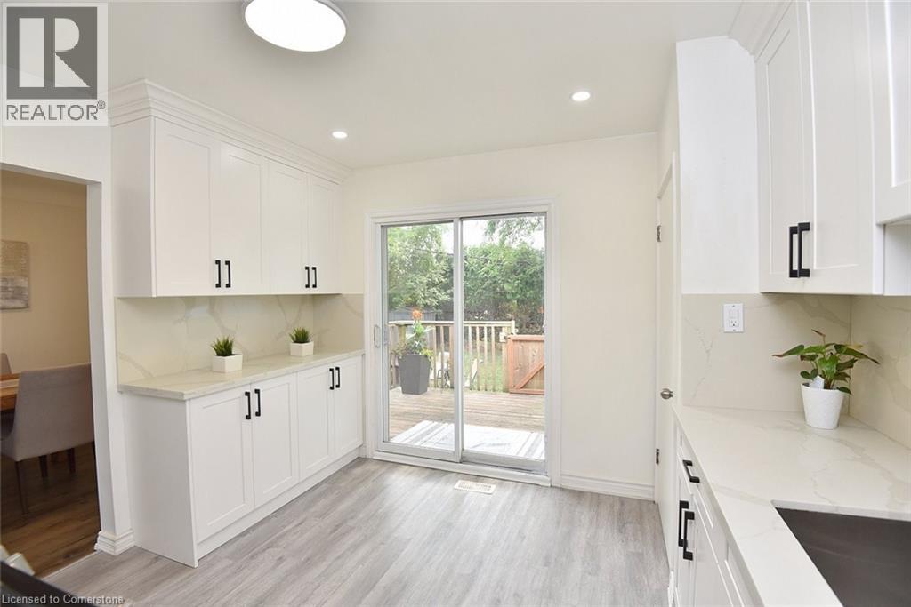 Photo 15 of 238 Kent Crescent, Burlington ON