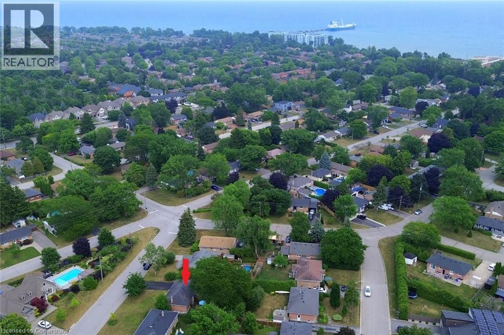 Photo 25 of 238 Kent Crescent, Burlington ON
