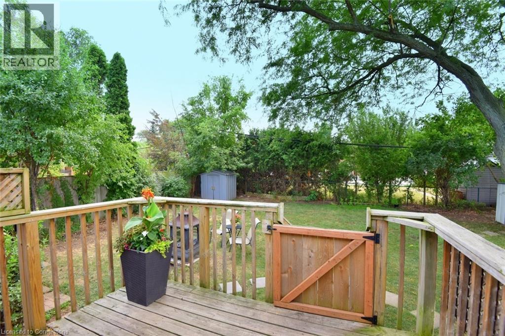 Photo 34 of 238 Kent Crescent, Burlington ON