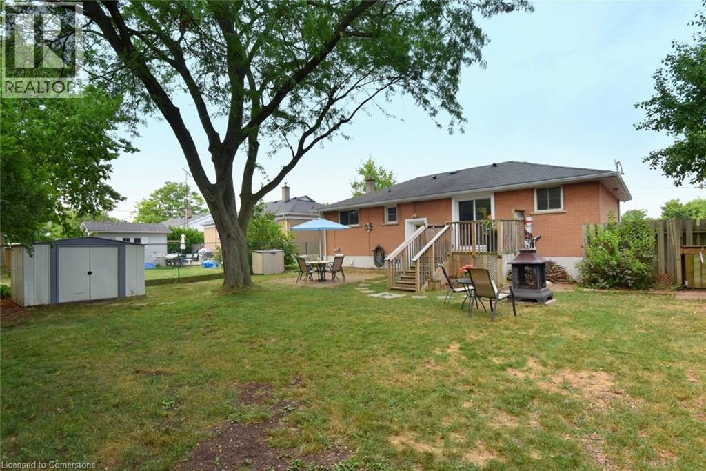 Photo 35 of 238 Kent Crescent, Burlington ON