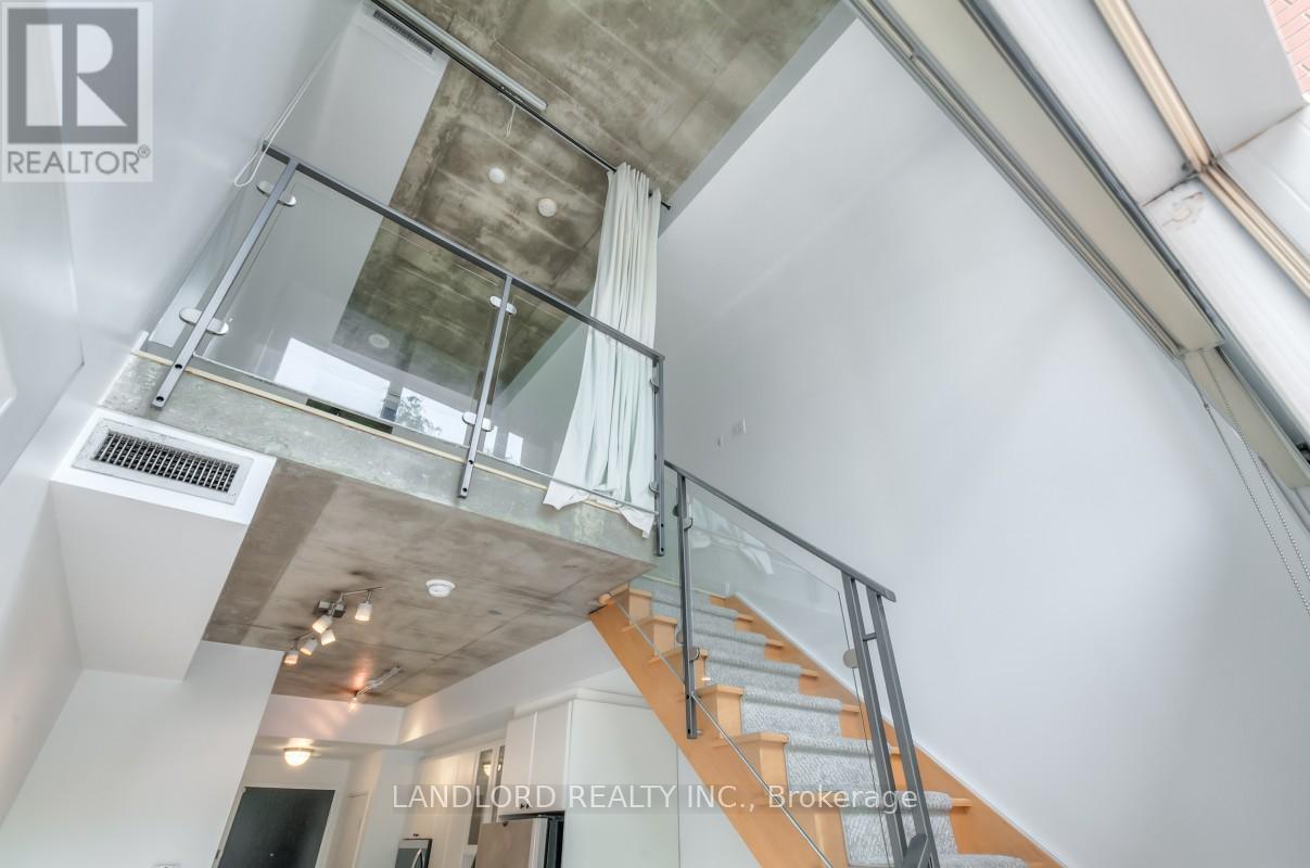 Photo 29 of 116 1 Shaw Street, Toronto ON