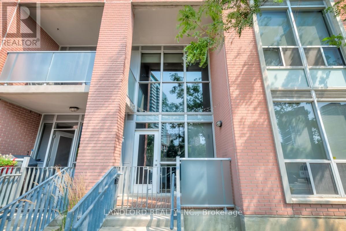 Photo 12 of 116 1 Shaw Street, Toronto ON