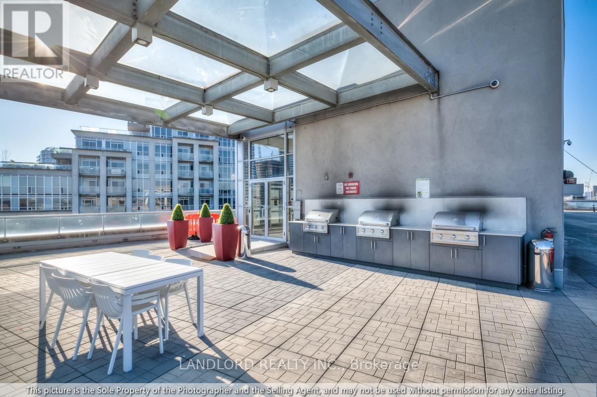 Photo 17 of 116 1 Shaw Street, Toronto ON