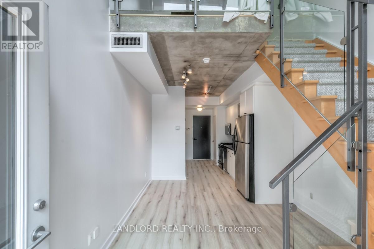 Photo 19 of 116 1 Shaw Street, Toronto ON