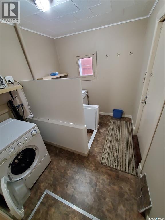 Photo 11 of 2129 Atkinson Street, Regina SK