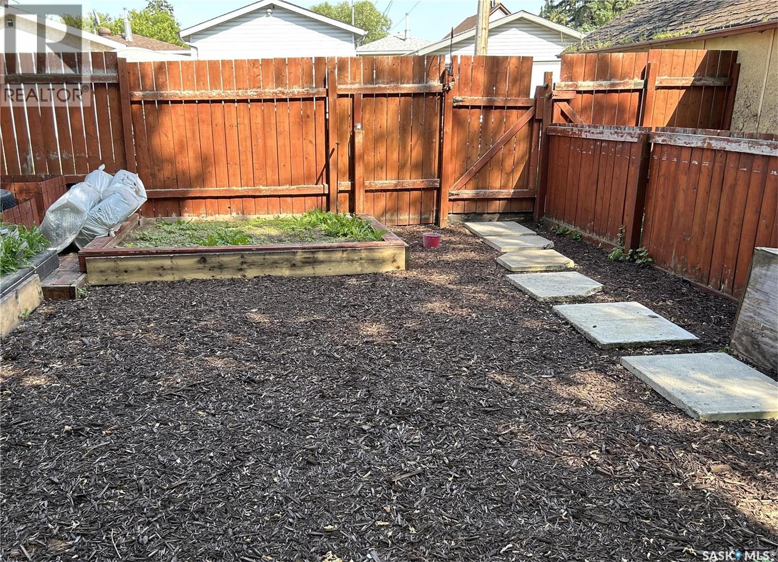 Photo 4 of 2129 Atkinson Street, Regina SK