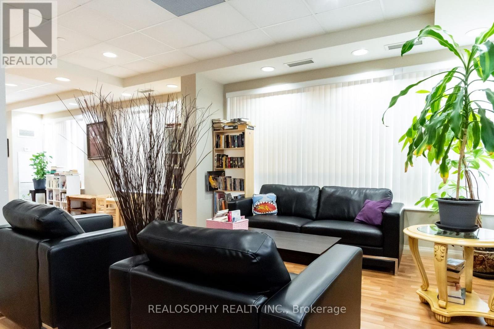 Photo 19 of 805 3650 Kingston Road, Toronto ON