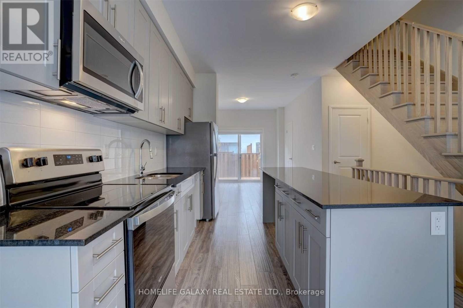 Photo 10 of 1653 Pleasure Valley Path, Oshawa ON
