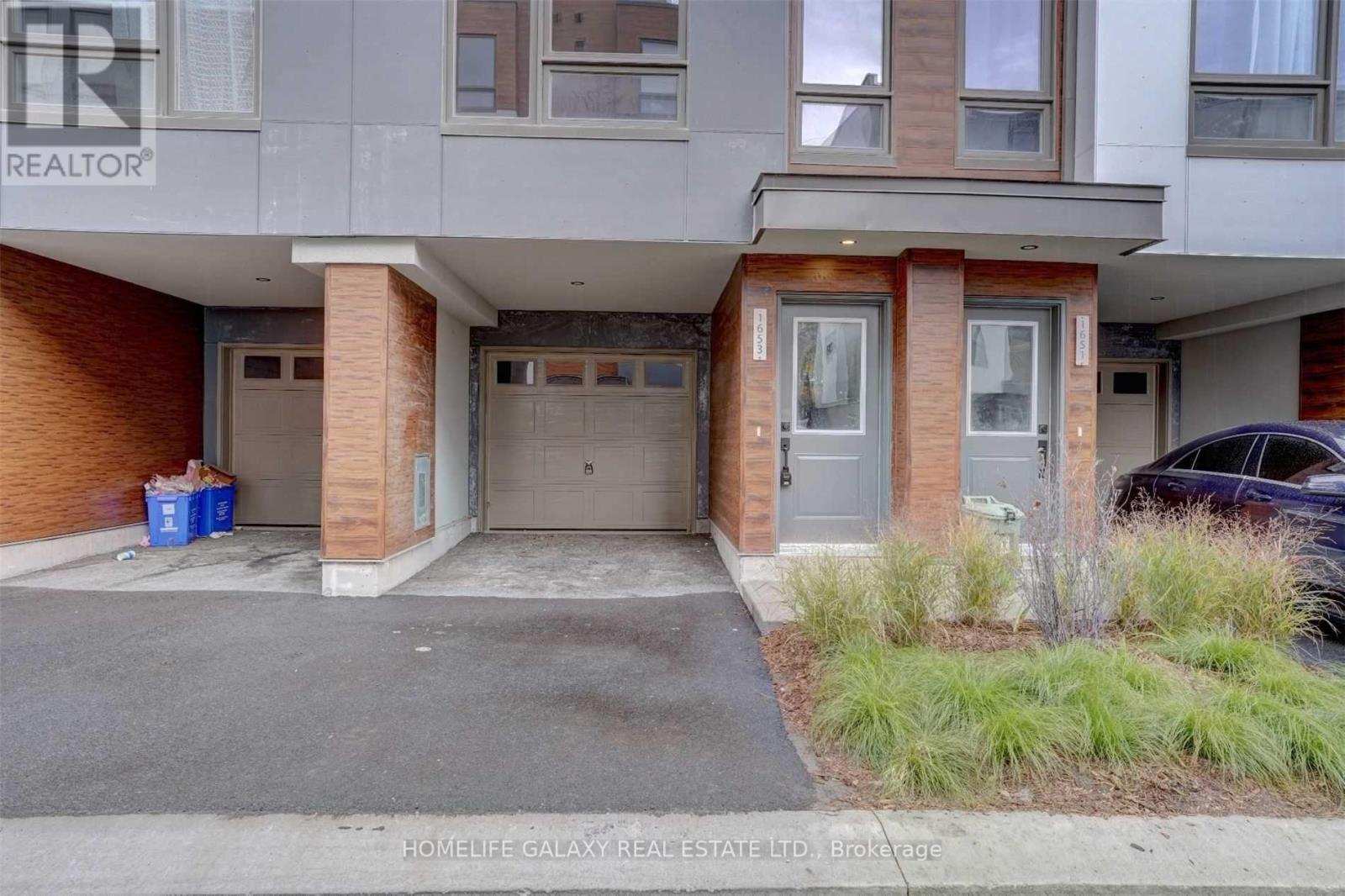 Photo 2 of 1653 Pleasure Valley Path, Oshawa ON